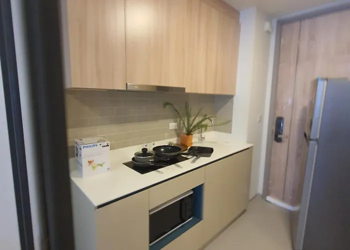 1 Point 5 Bedroom Heated Jacuzzi Infinity Pool Kitchen 10 Min To Bts Phaya Thai No Noise Pollution Apartamento
